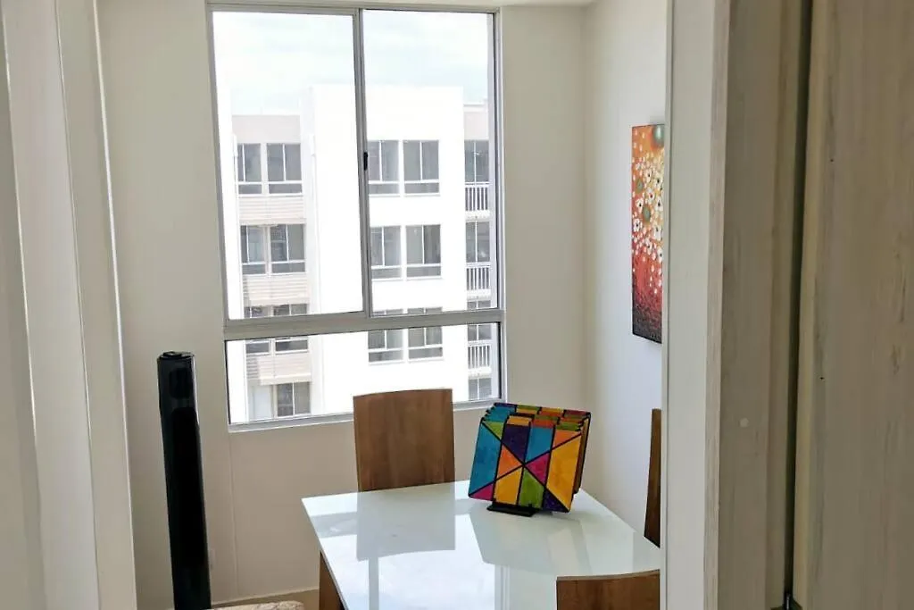 Apartamento En Cartagena Vac Parque Heredia, Caracoli 0*,  コロンビア